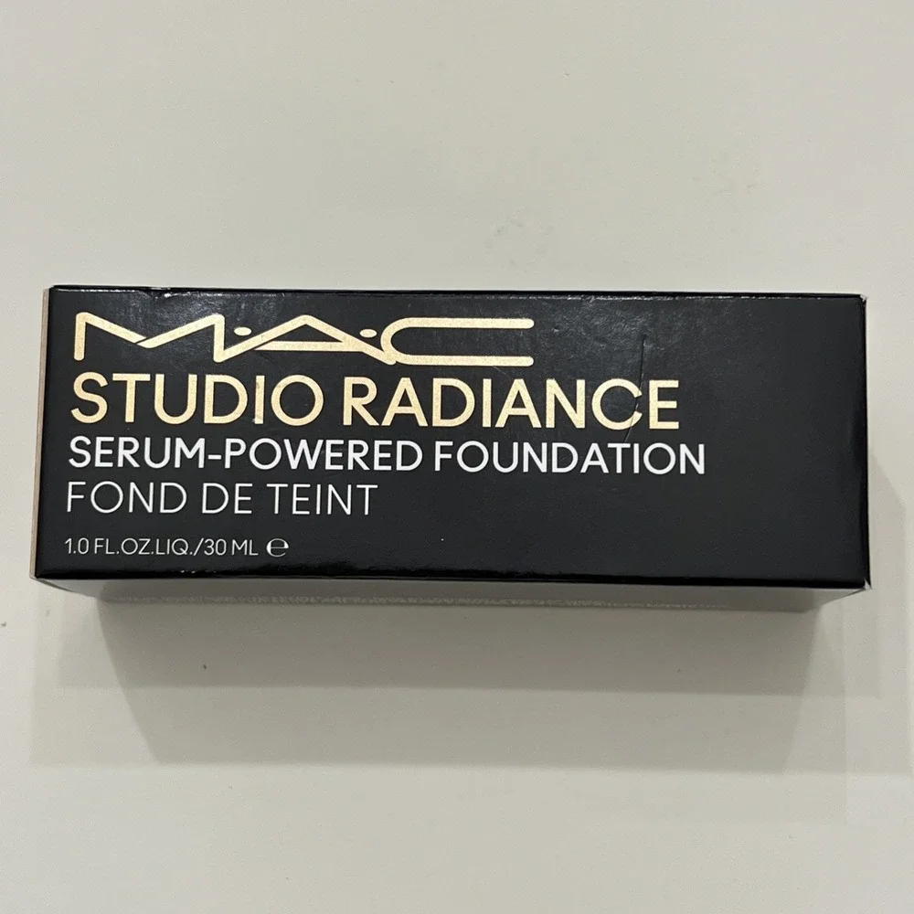 MAC - Studio Radiance Serum-Powered Foundation - NW 13 - 1 oz (NIB)